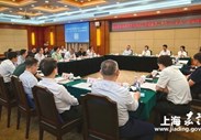 政协委员分组讨论区政府上半年工作情况报告，为嘉定“十五五”发展建言献策